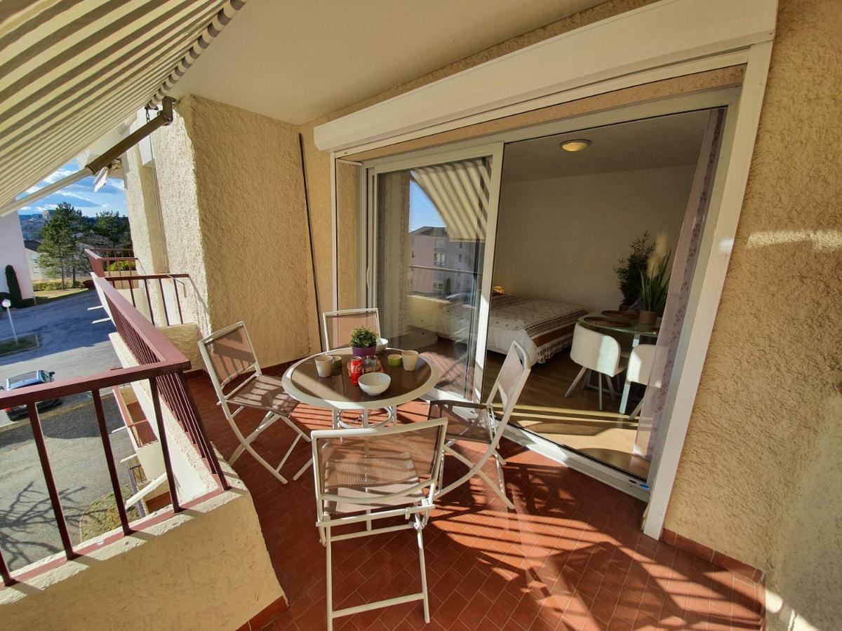 Le Cezanne - Climatise Avec Grande Terrasse Apartment Greoux-les-Bains Exterior photo
